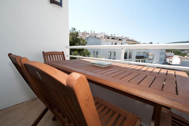 Aparthotel L'Heretat Cadaques Exterior photo